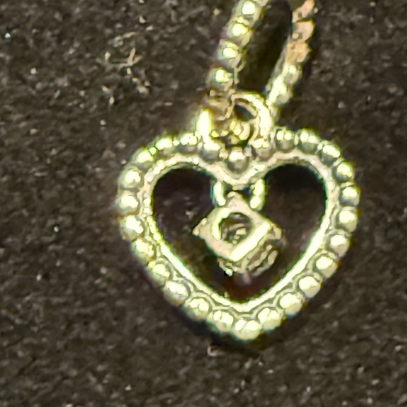 💙 Pandora Silver Heart Dangle Charm with Icy Blue Gem – Elegant & Timeless 💙 - Picture 5 of 5